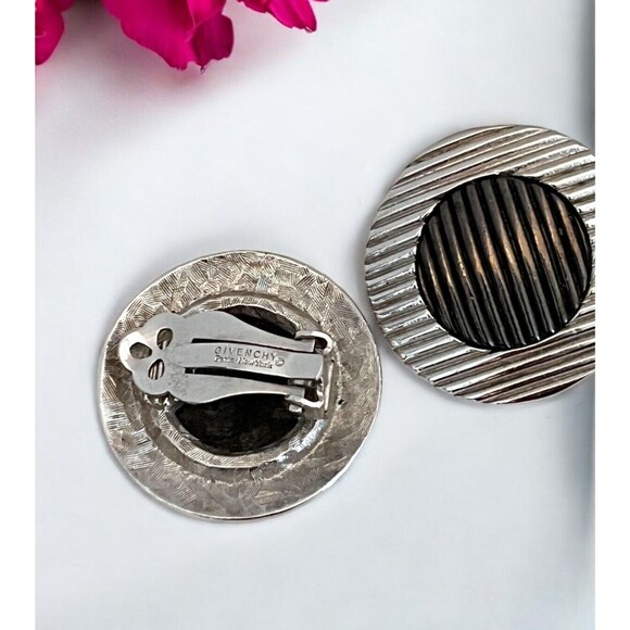 Vintage Givenchy Earrings Silver & Hematite Tones Textured Design Clip On  5F - Picture 3 of 3